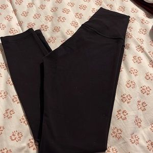 Lululemon Luon leggings size 2, 25”